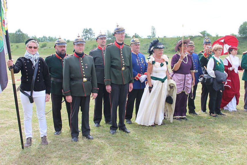 Gro&szlig;e Parade auf dem Dickkopf