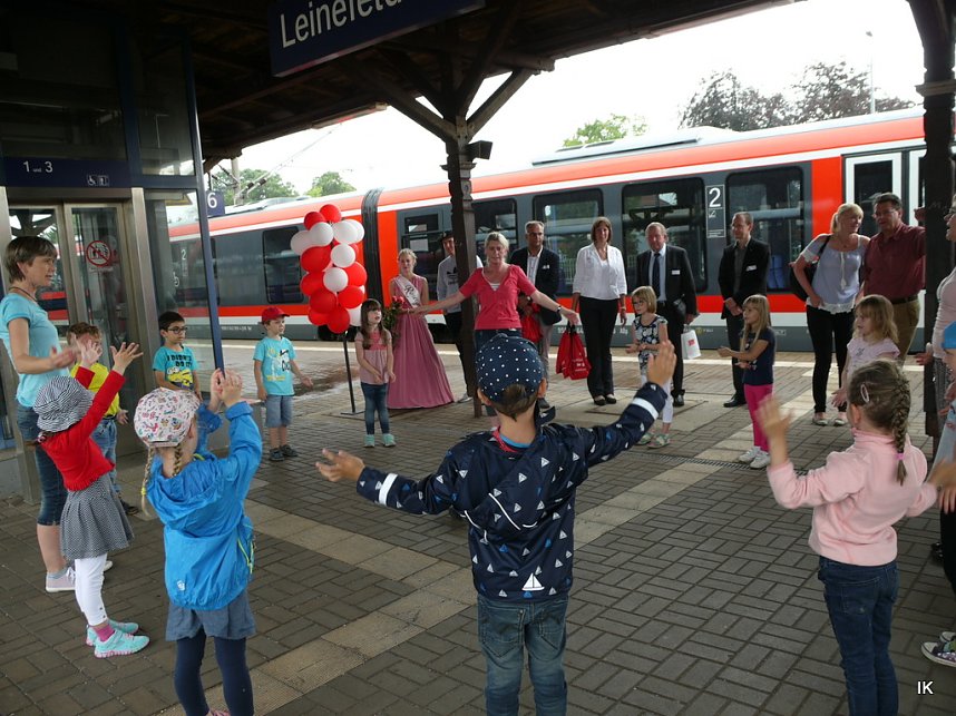 Neuen Zug in Leinefelde begr&uuml;&szlig;t