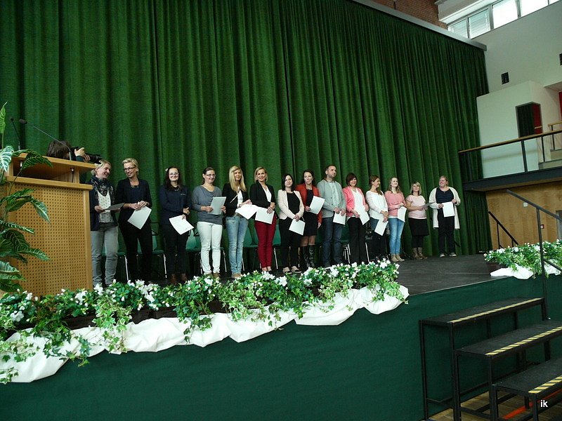 Verbeamtung von &uuml;beer 350 Lehrerinnen und Lehrern