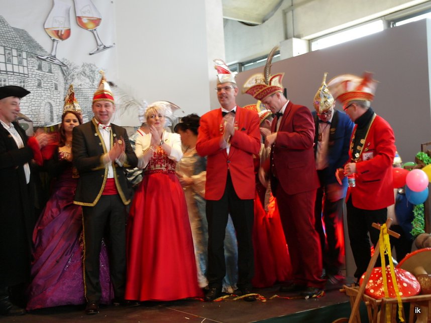 Empfang im Foyer am Rosenmontag