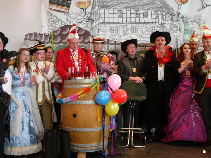 Empfang im Foyer am Rosenmontag