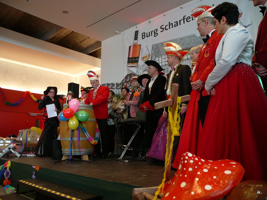 Empfang im Foyer am Rosenmontag