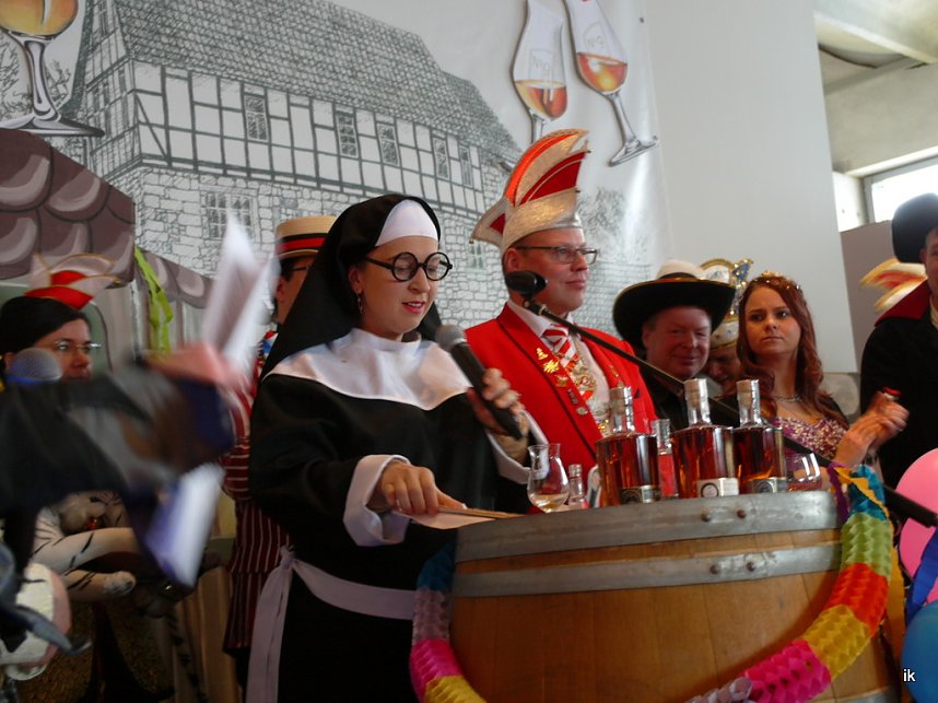 Empfang im Foyer am Rosenmontag