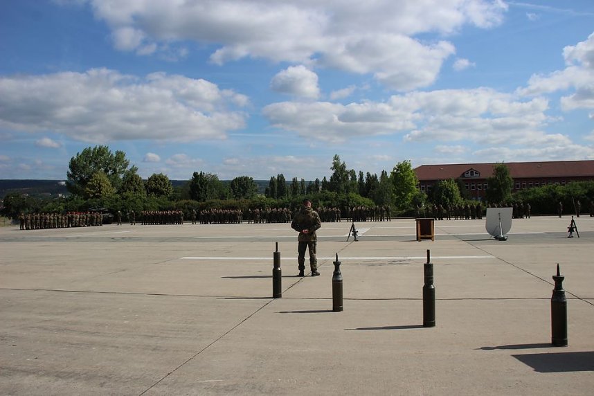 Einheiten der Bundeswehr verabschiedet