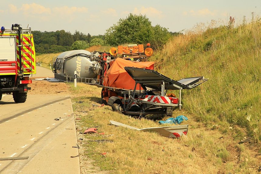 Ein Toter bei Unfall auf der A 38