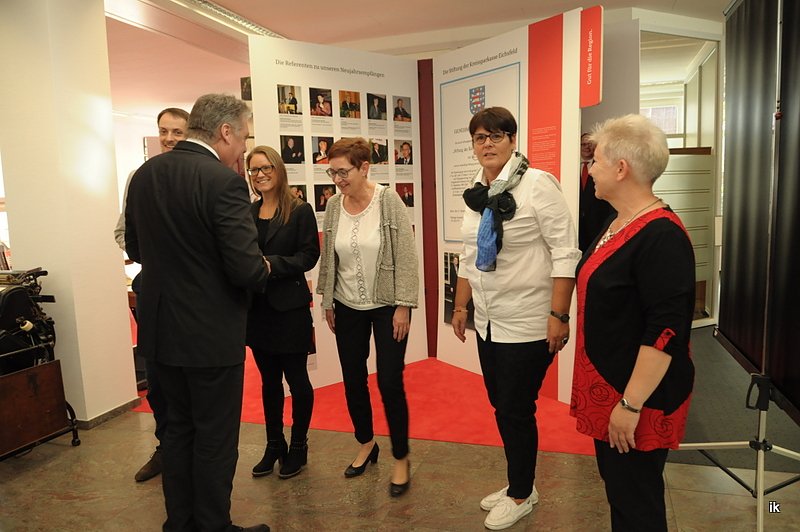 &Uuml;bergabe digitalisierter Zeitungen