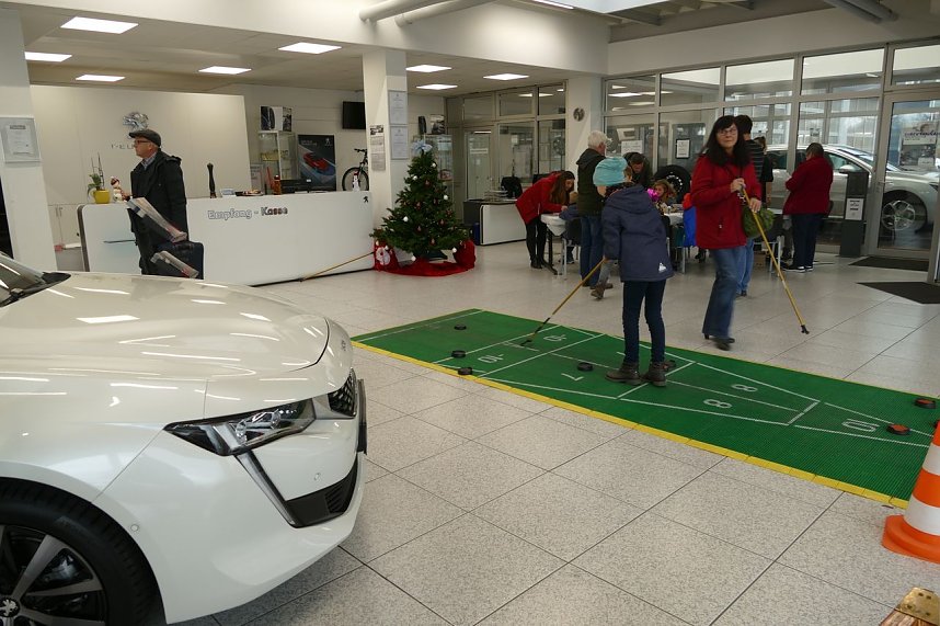 Neues Autohaus er&ouml;ffnet