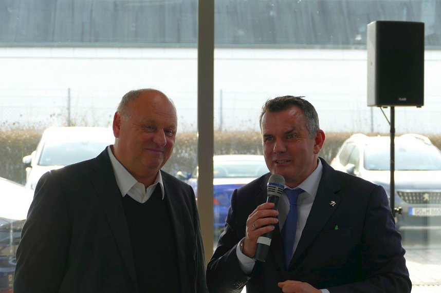 Autohaus Er&ouml;ffnung