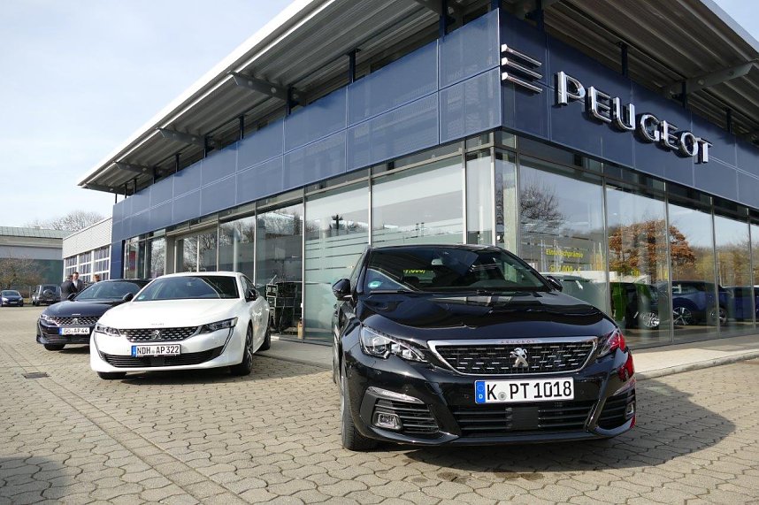 Autohaus Er&ouml;ffnung