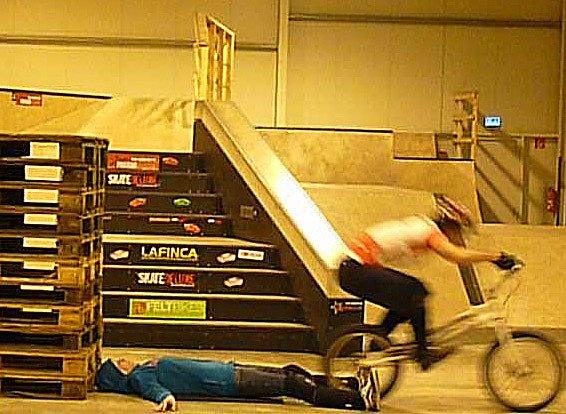 "Bikes in Motion" in der Skaterhalle Sondershausen