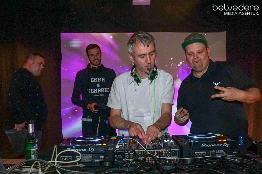 Party im Jugendclubhaus in Nordhausen - der Samstag