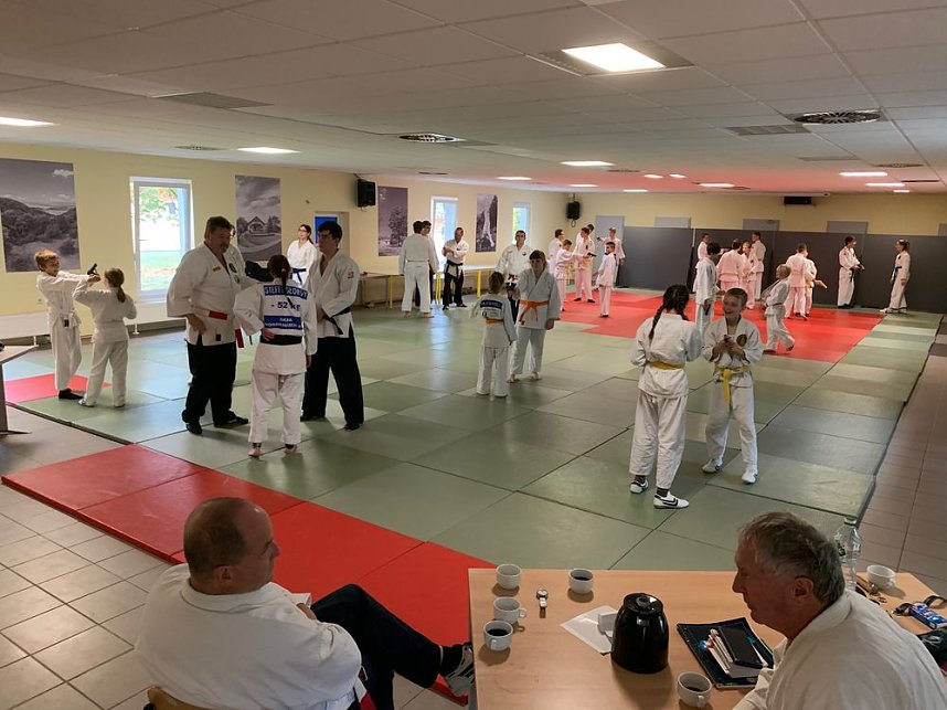 Im Ferienpark Feuerkuppe trainiert