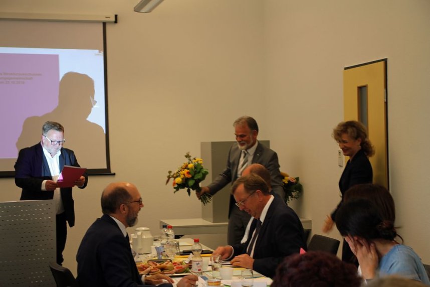 Vorstand gew&auml;hlt