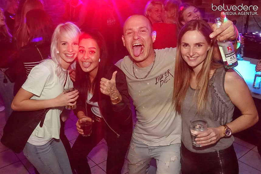Party im Jugendclubhaus in Nordhausen - der Samstag
