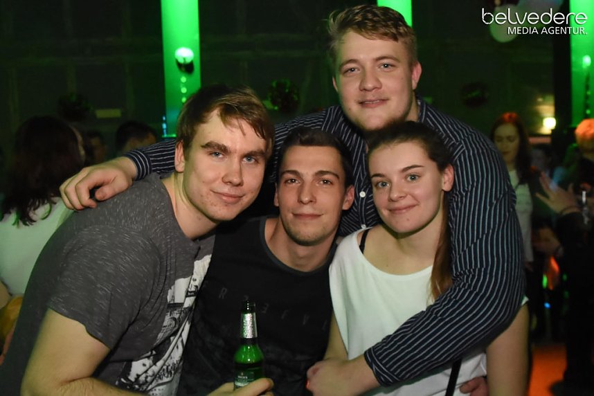 Party im Jugendclubhaus in Nordhausen - der Samstag