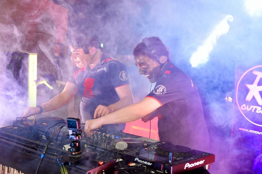 Livemusik aus dem Fitnessloft