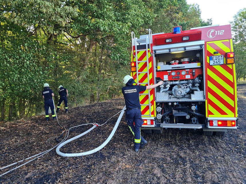 Feldbrand wurde fast zum Waldbrand
