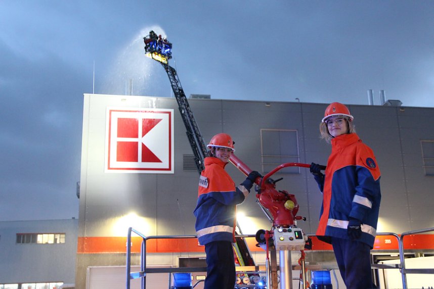 &Uuml;bungs-Einsatz f&uuml;r die Jugendfeuerwehr