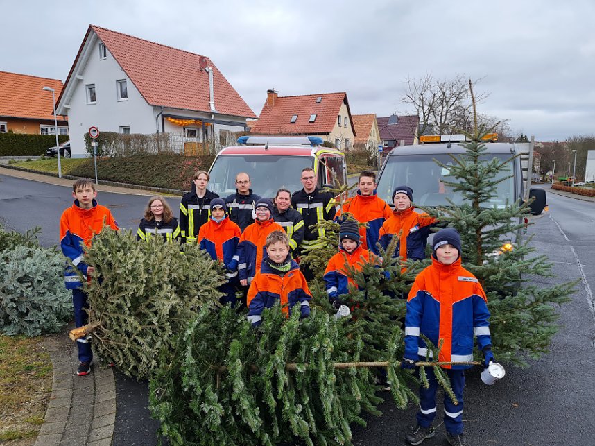 Weihnachtsb&auml;ume werden abgeholt
