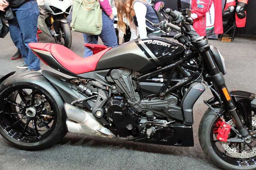 Impressionen von der Motorradmesse Erfurt
