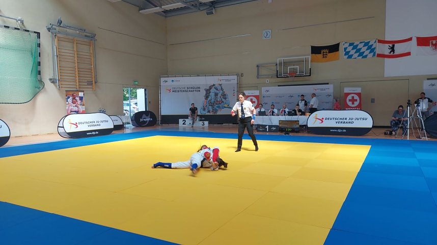 Zwei mal Gold und einmal Bronze brachten die Leinefelder K&auml;mpfer mit nach Hause