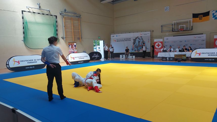 Zwei mal Gold und einmal Bronze brachten die Leinefelder K&auml;mpfer mit nach Hause