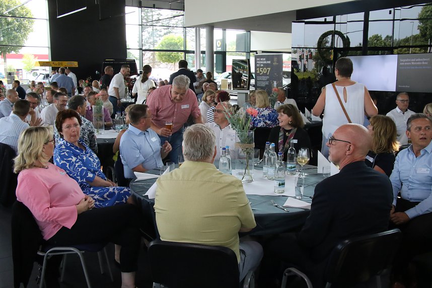 NUV Sommerfest und erste Kandidaten-Diskussion