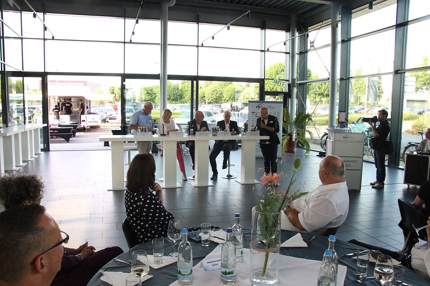 NUV Sommerfest und erste Kandidaten-Diskussion