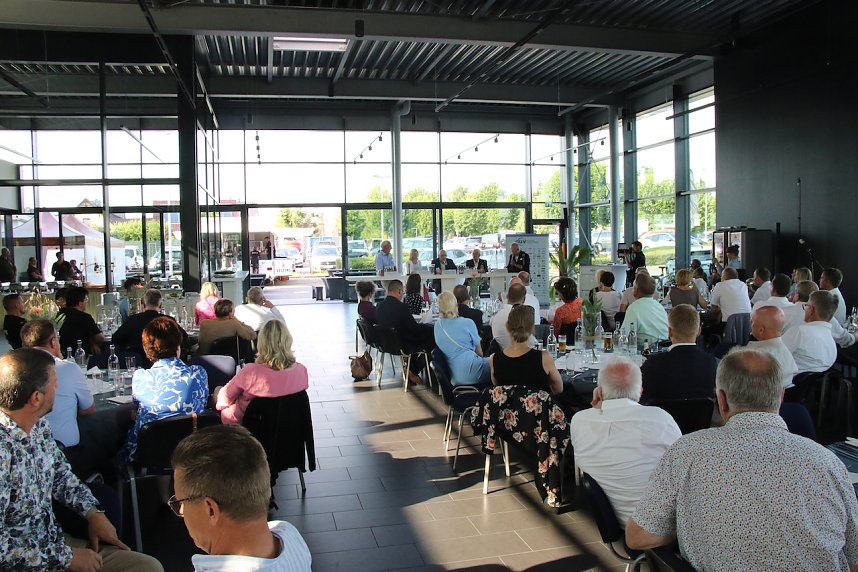 NUV Sommerfest und erste Kandidaten-Diskussion