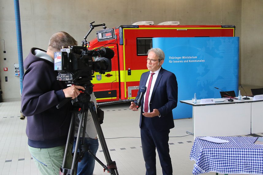 Th&uuml;ringens Innenminister Georg Maier stellte die Feuerwehrstatistik f&uuml;r das Jahr 2022 in der neuen Feuerwache in Nordhausen vor