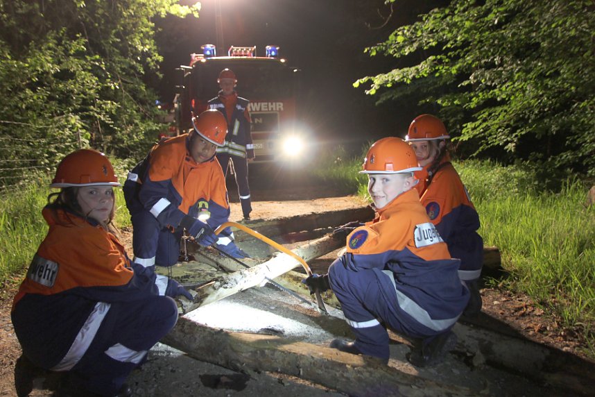 Berufsfeuerwehrtag bei der Jugendfeuerwehr