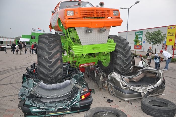 Korth-Brothers Monster-Truck-Show