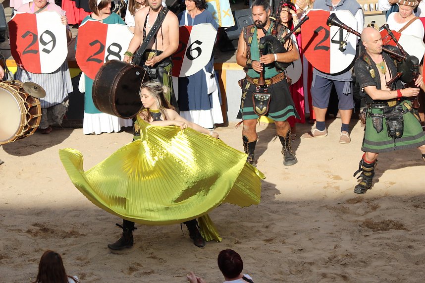 Zwei Tage lang feierten die Langensalzaer mit ihren G&auml;sten aus nah und fern ihr 30. Mittelalterstadtfest