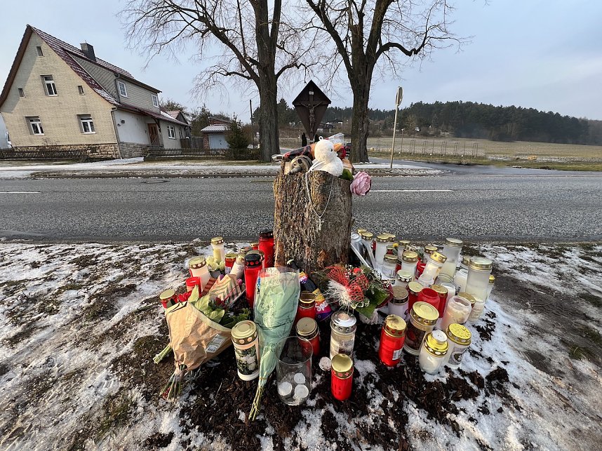 Gro&szlig;e Anteilnahme an der Unfallstelle