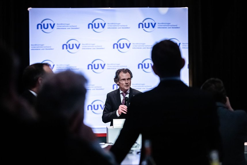 Wirtschaftsfragen im Mittelpunkt