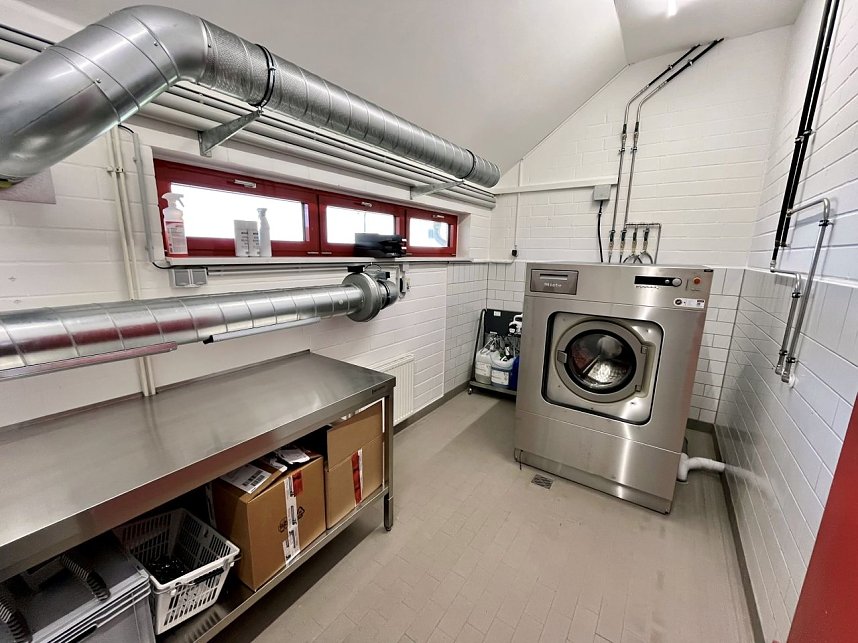 Eine XXL-Waschmaschine f&uuml;r die Feuerwehr