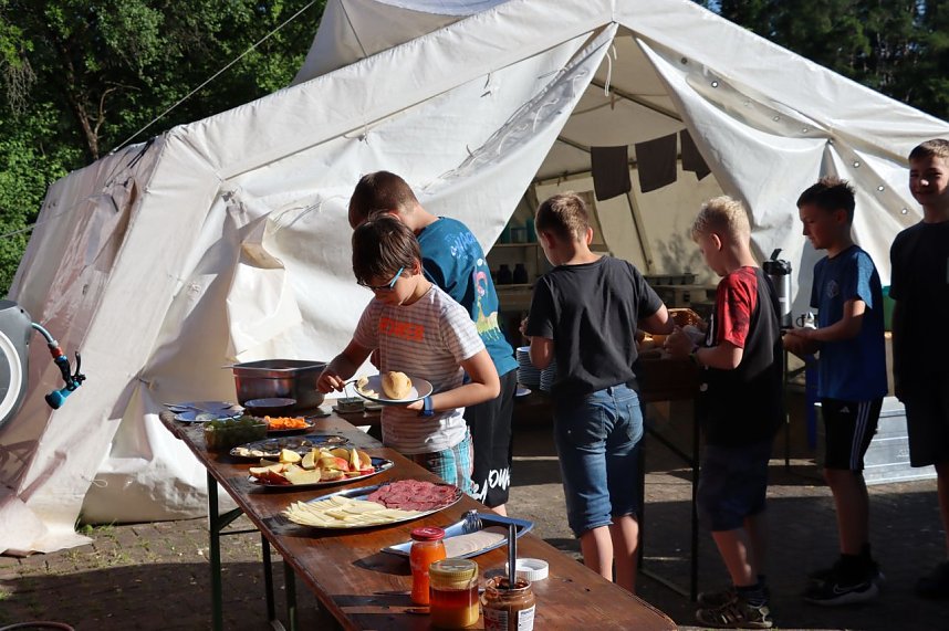 Zeltlager der Jugendfeuerwehr