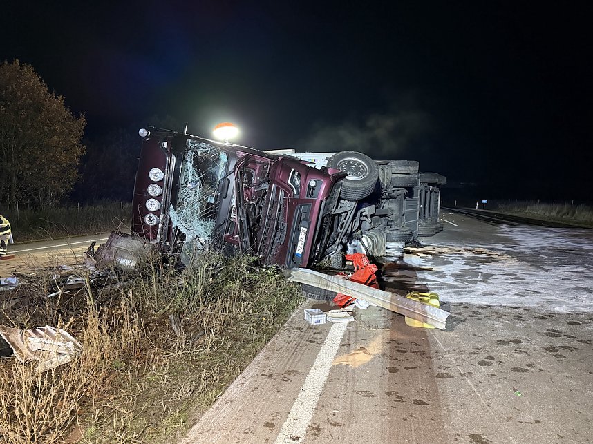 LKW-Unfall auf der Autobahn 38