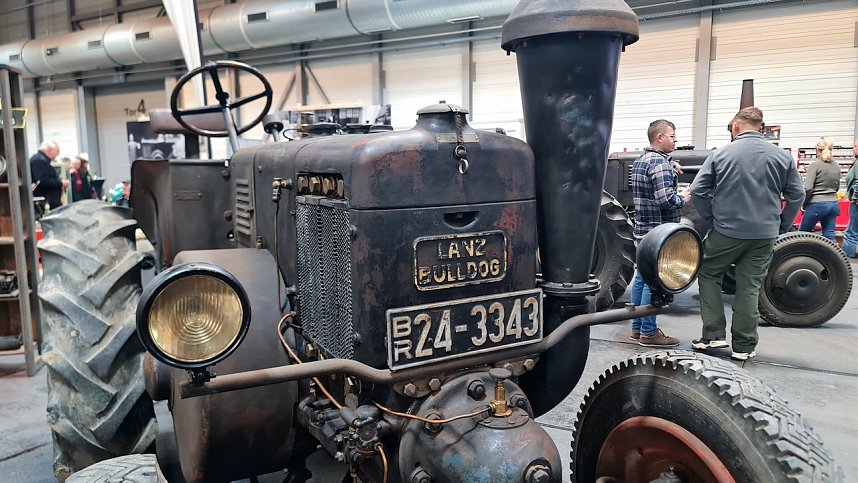 Jede Menge Oldtimer gab es am Wochenende in Erfurt zu sehen.