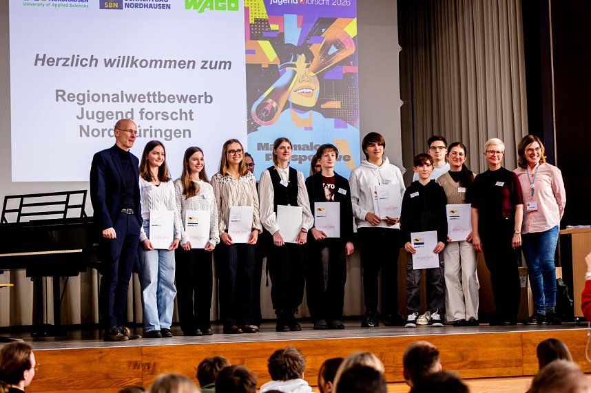 Jugend forscht im Audimax der Hochschule Nordhausen. 