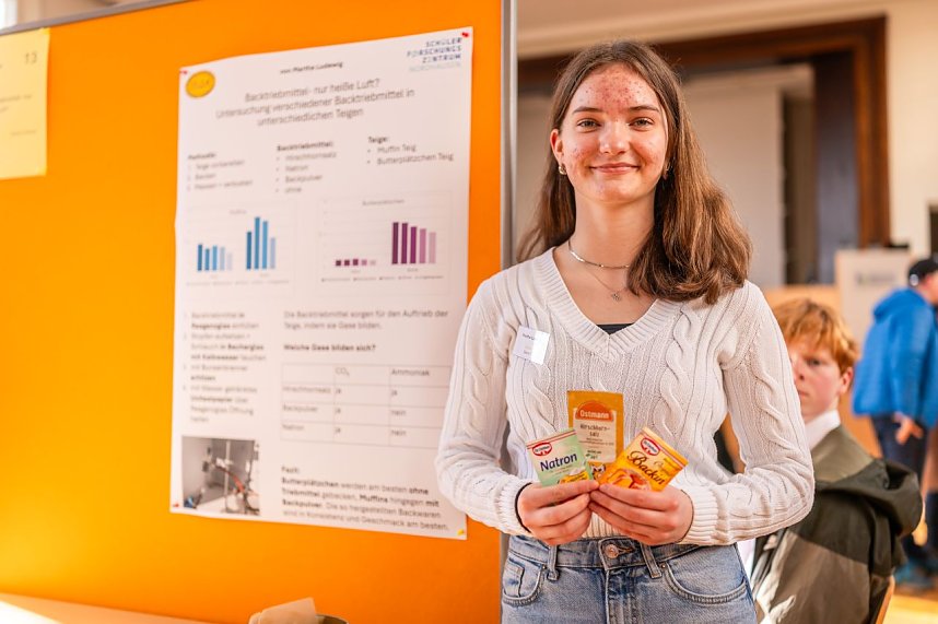 Jugend forscht im Audimax der Hochschule Nordhausen. 