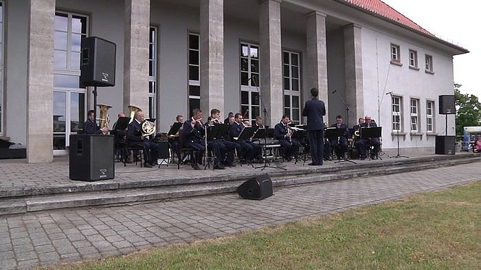 Offene T&uuml;ren bei der Polizei