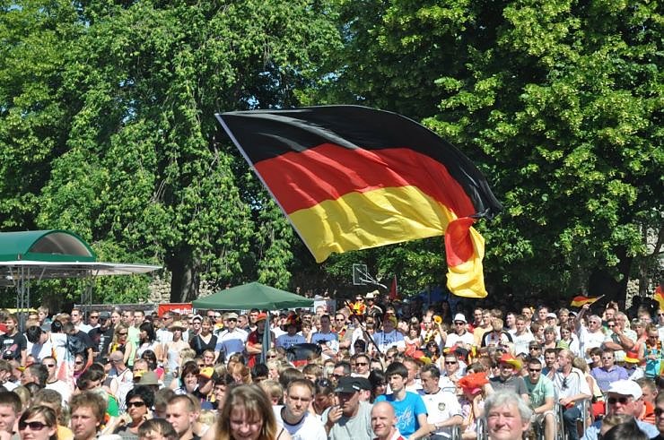 Public Viewing auf den Petersberg