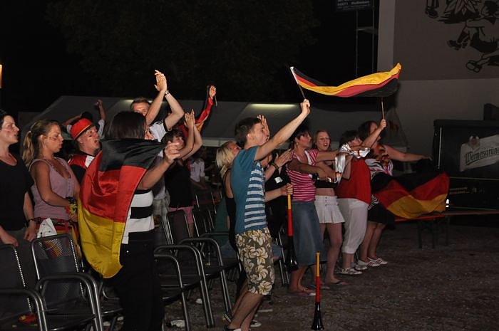 Public Viewing auf den Petersberg