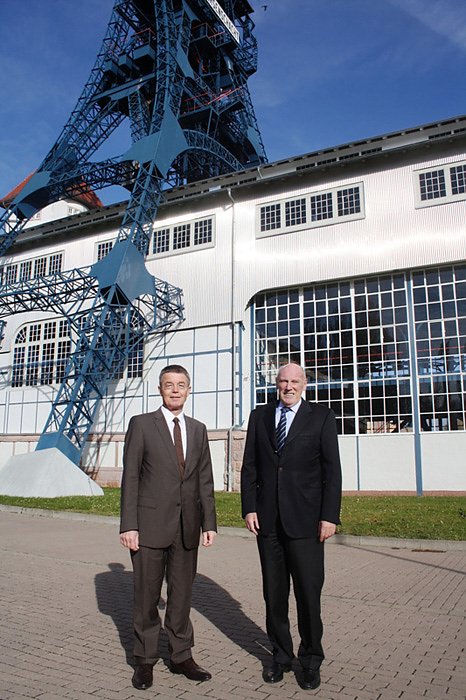 HERZLICHEN GL&Uuml;CKWUNSCH ZUM 67.