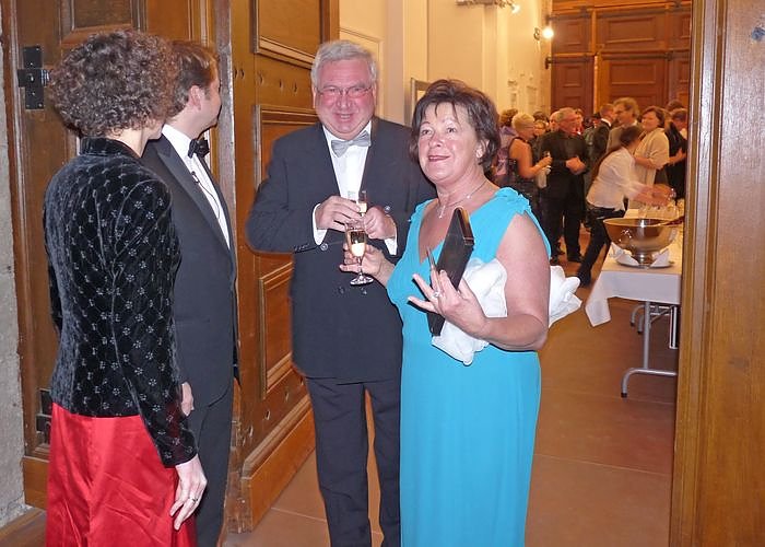 Schlossball er&ouml;ffnet